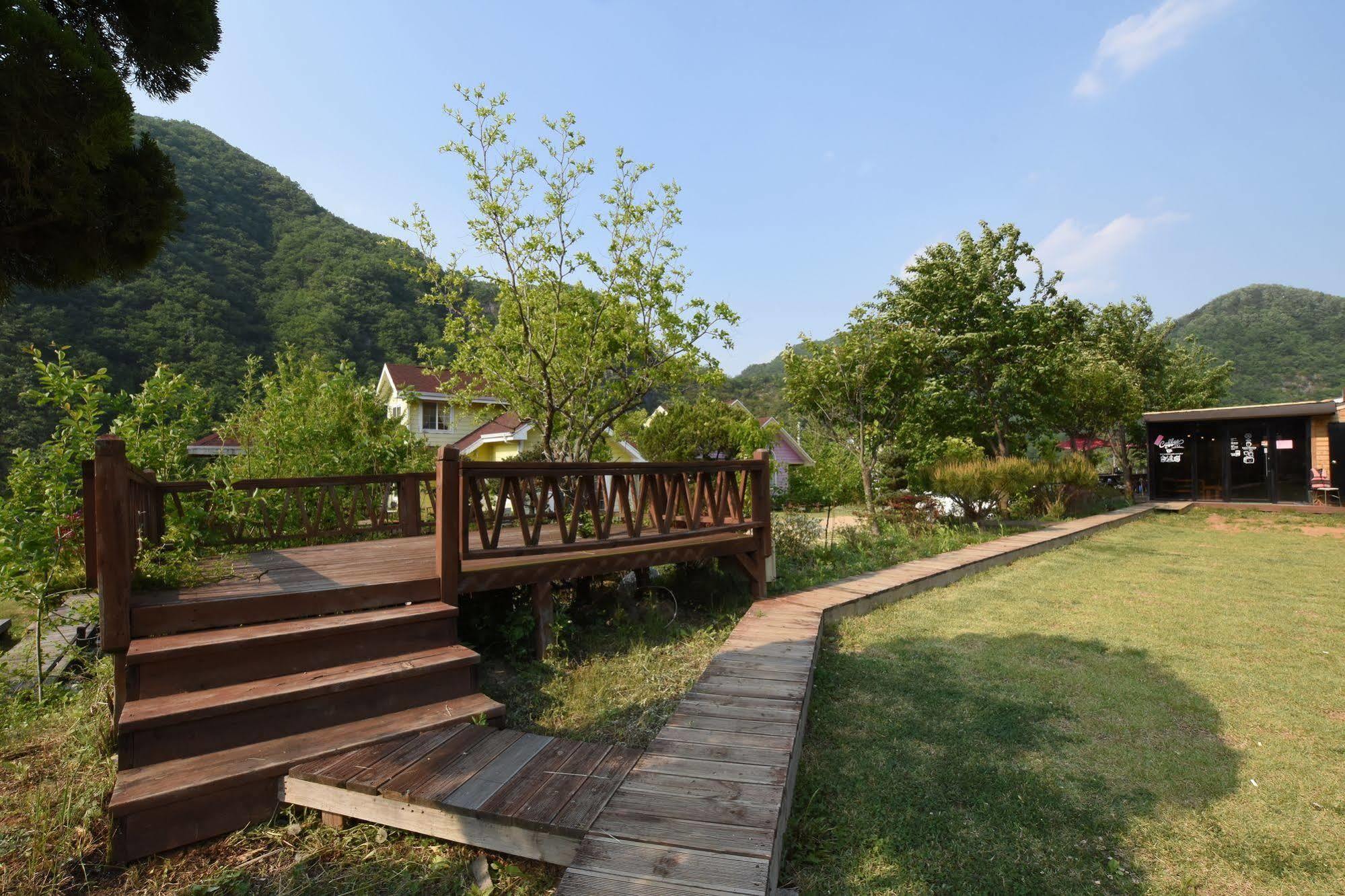 Ecopia Pension Pyeongchang Ngoại thất bức ảnh